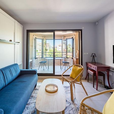Beau Studio Veranda A Deux Pas De La Mer - Parking Inclus جوان ليه باه المظهر الخارجي الصورة